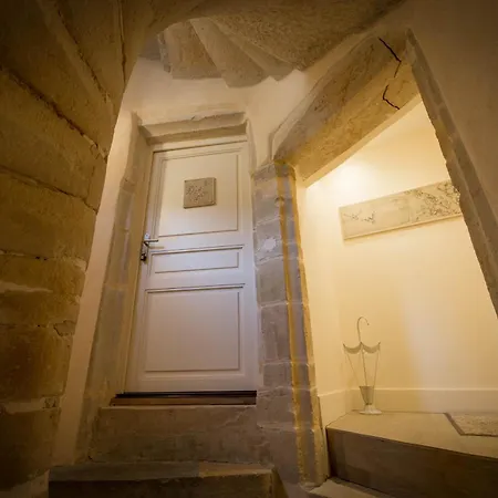 Le Cara Beaune (Cote d'Or)